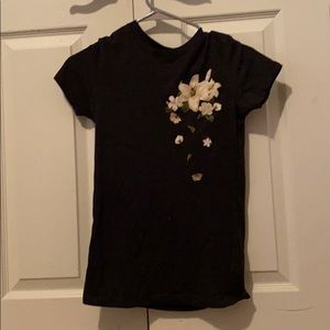 Aeropostale tee with flower